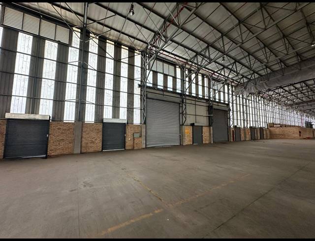 22,510M² WAREHOUSE TO LET IN MOSTYN PARK